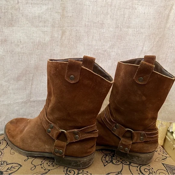 Rocket Dog Brown Suede Boho Motorcycle Boots - Picture 2 of 6